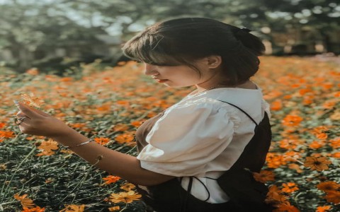 Học viện Nông nghiệp Việt Nam sở hữu không gian tràn ngập sắc hoa, tha hồ “sống ảo“